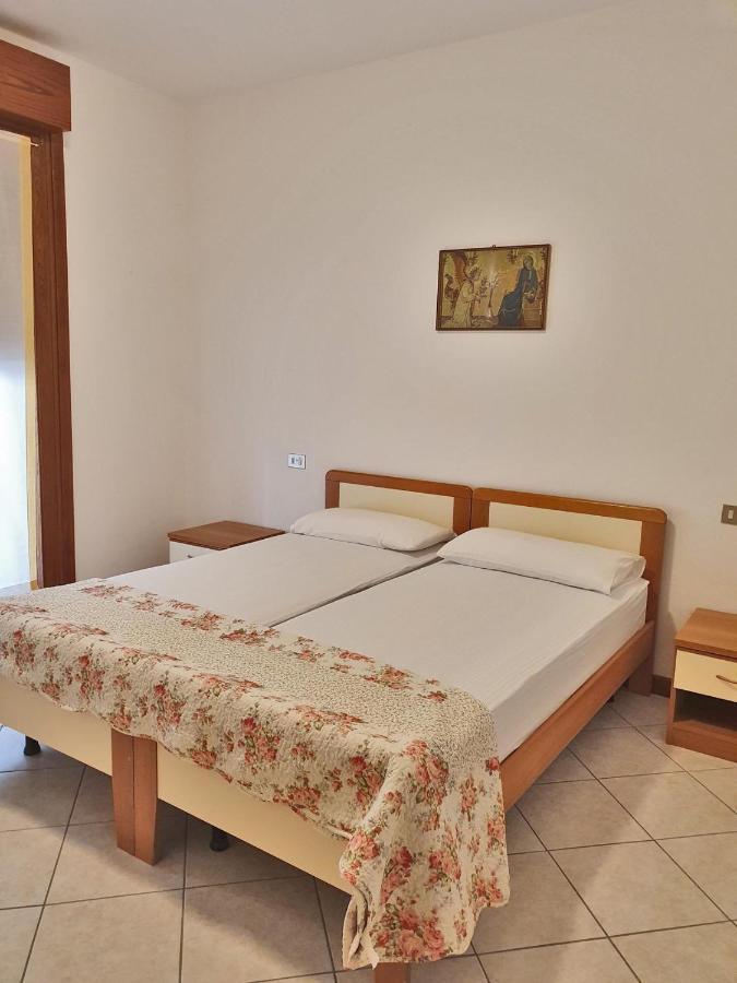 Apartamento Casa Comisso Caorle Exterior foto